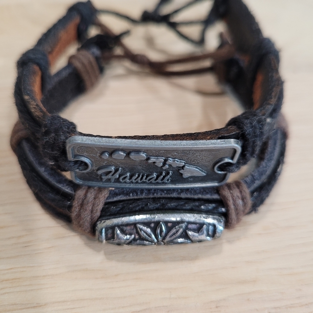 2 Leather Bracelets Hawaii